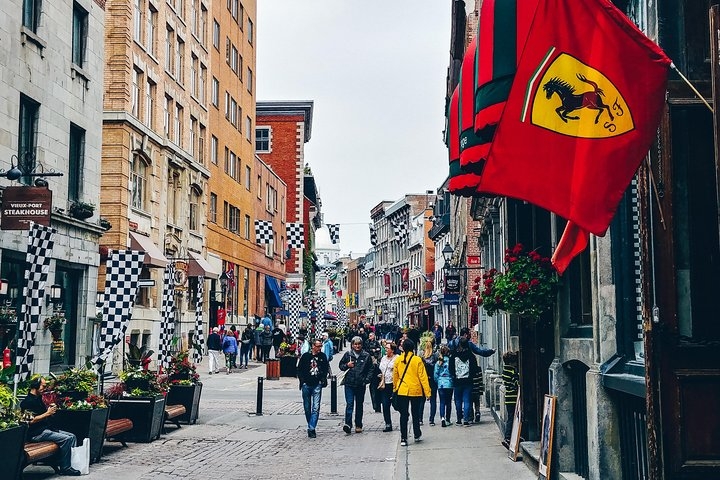 Explore Old Montreal Walking Tour by MTL Detours