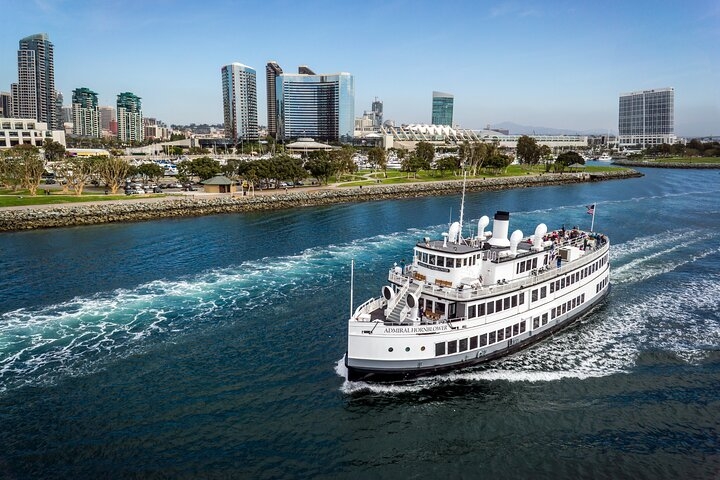 San Diego Bay Highlights: Scenic 90-Minute Narrated Harbor Tour