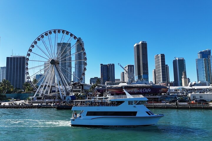 Official Miami Millionaires Sightseeing Cruise with Free Photo