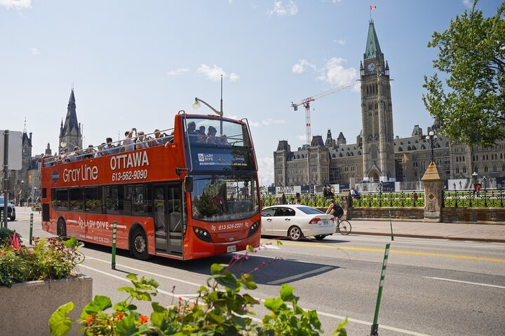 Ottawa Hop-On Hop-Off Sightseeing Tour