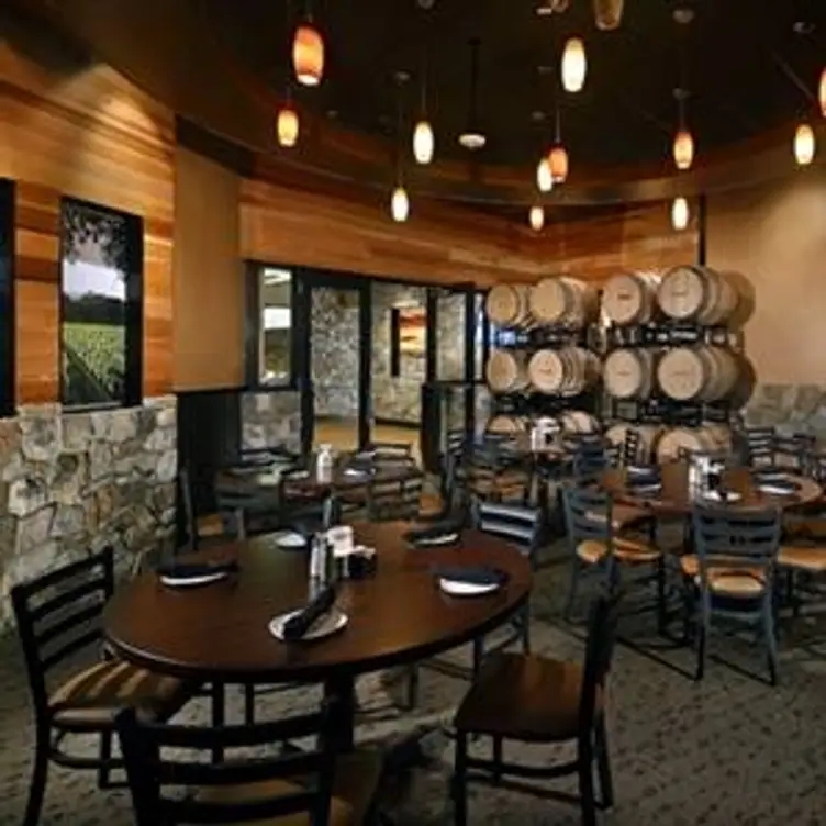 Cooper's Hawk Winery & Restaurant - Cincinnati