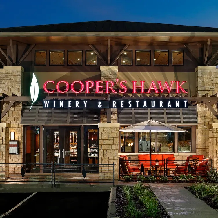 Cooper's Hawk Winery & Restaurant - iDrive