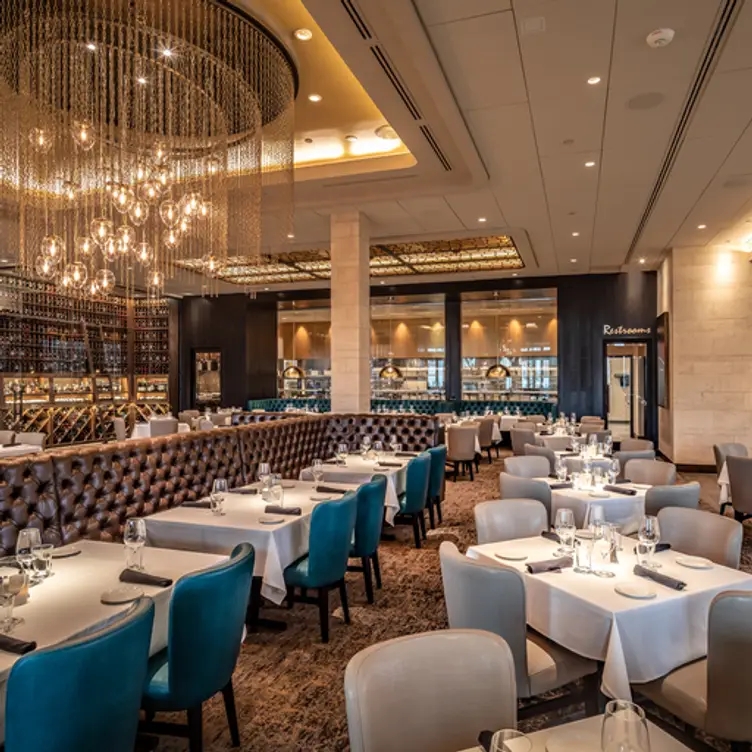 Perry's Steakhouse & Grille - River Oaks