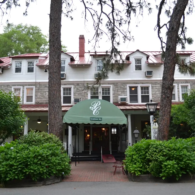 Pine Crest Inn Restaurant