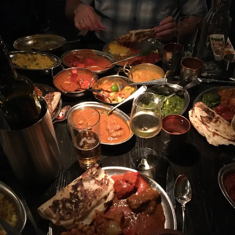 Moti Mahal Restaurant - 17th Ave