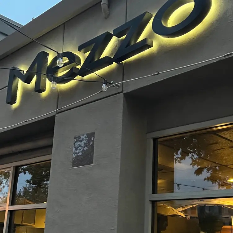 Mezzo - Stockton