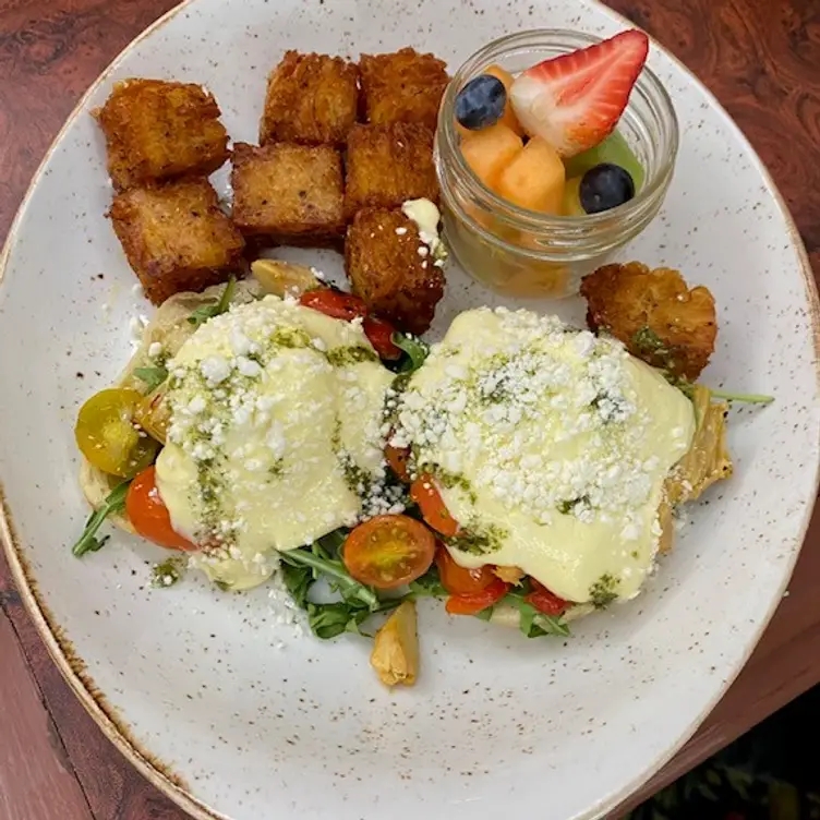 Garden Court Café at the Delta Bessborough