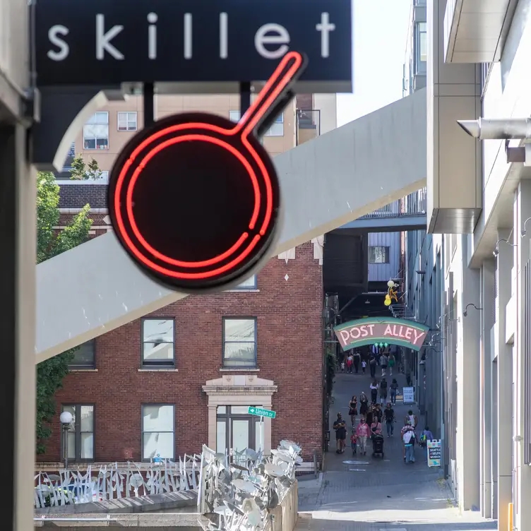 Skillet Diner at Post Alley