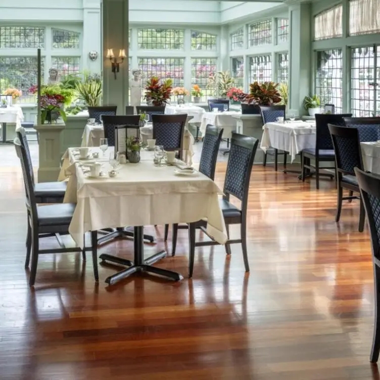 The Butchart Gardens - The Dining Room