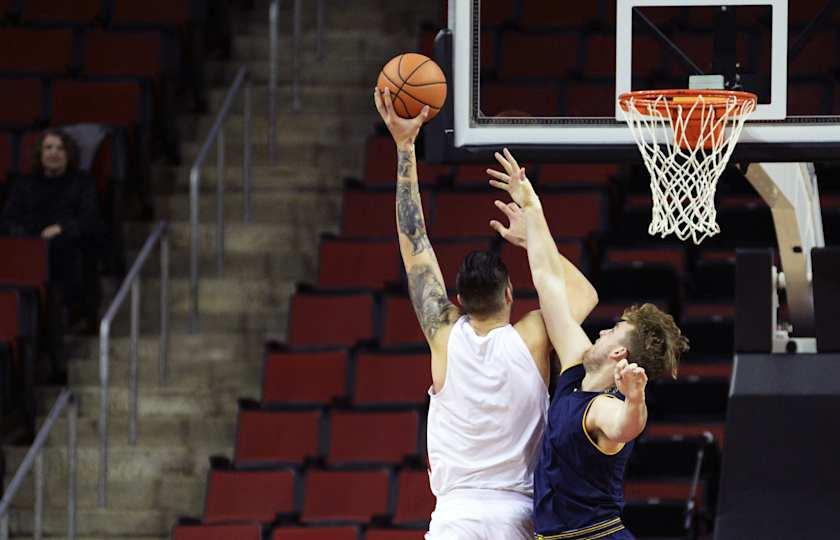 Texas Arlington Mavericks at Seattle University Redhawks Basketball