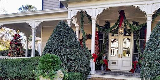 Holiday Historic Oakwood Neighborhood Walking Tour