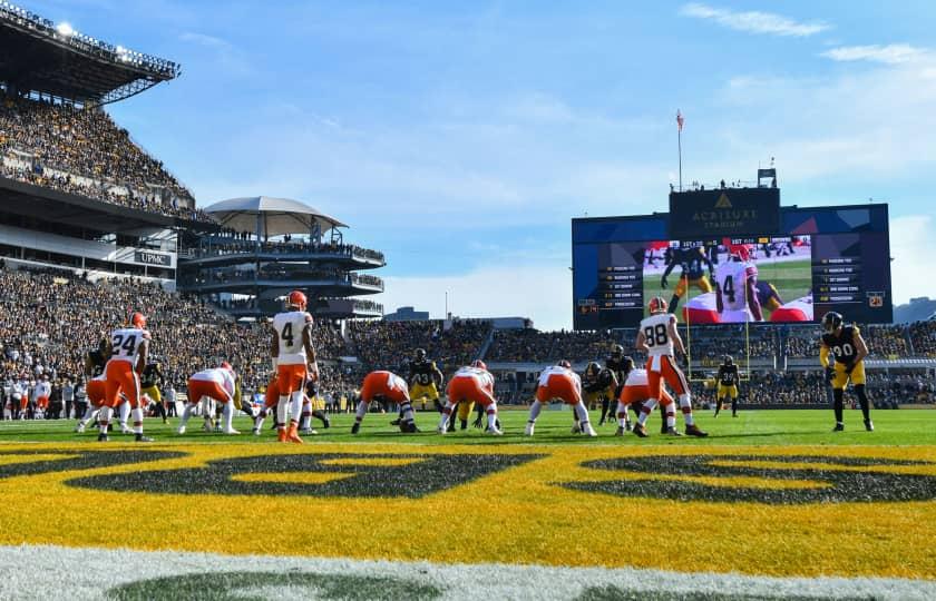 VIP Tailgate - Tennessee Titans at Cleveland Browns