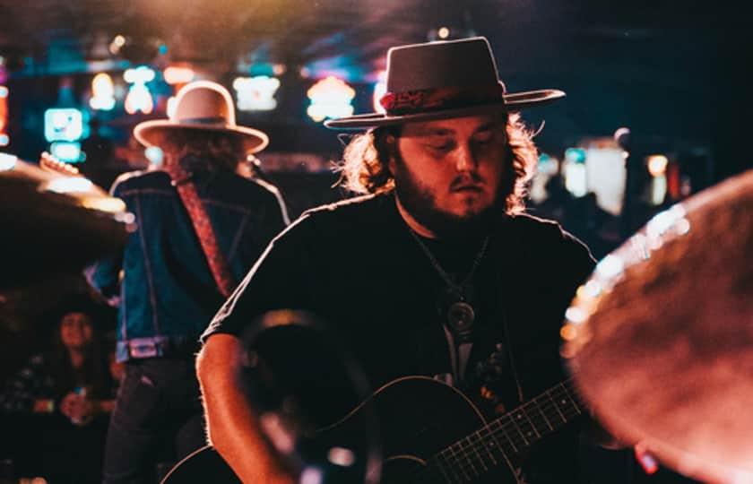 Tanner Usrey at Hal & Mal's