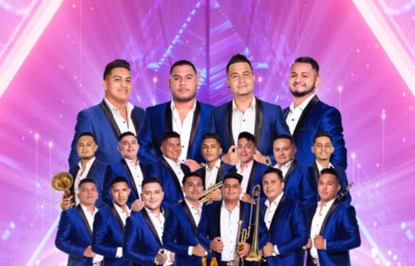 Celebremos Nuestra Independencia! Desde El Salvador , Grupo Musical La Máquina , La Auténtica Banda LL , La Escuelita SD en Revere MA