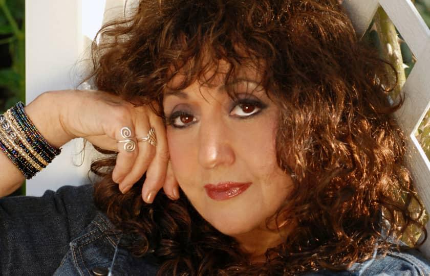 Maria Muldaur's 50th anniversary of"Midnight at the Oasis"