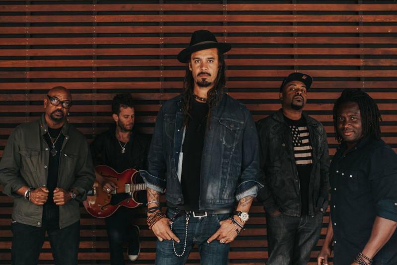 Michael Franti & Spearhead