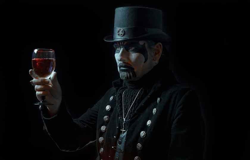 Club Seating: King Diamond