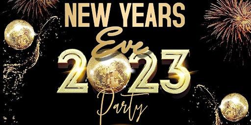 NEW YEARS EVE PARTY | OPEN BAR  | BALL DROP VIEWING Saturday  12/31