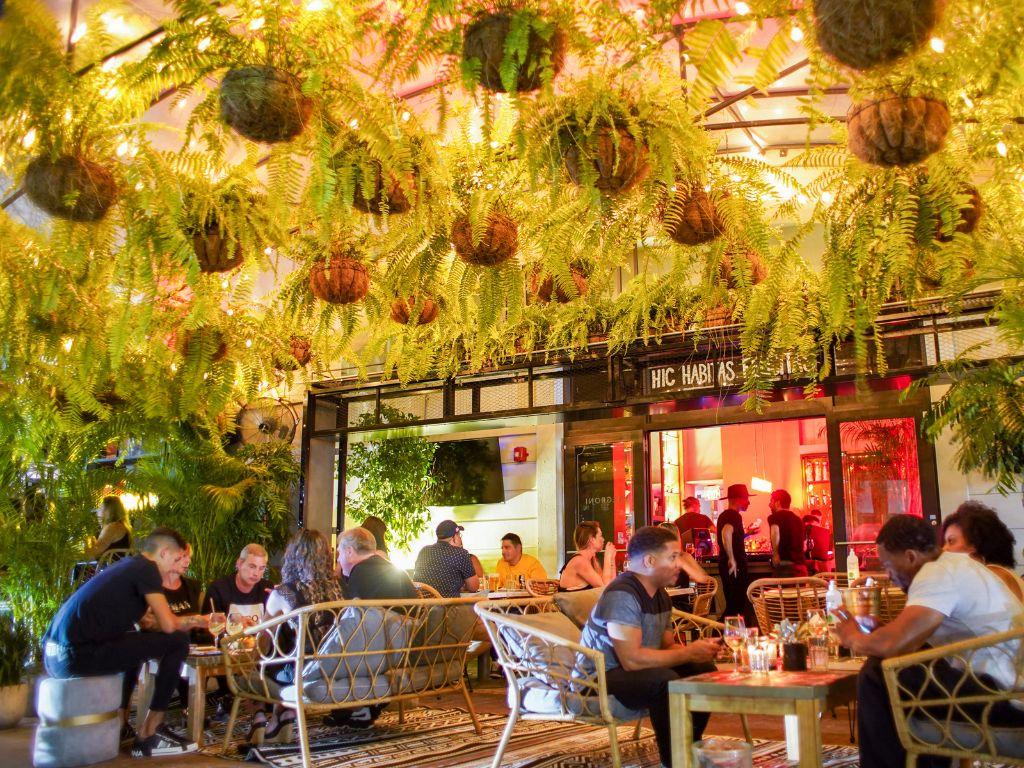 Celebrate F1 Weekend at Negroni Midtown with Patron Tequila Specials and All-Night Happy Hour on Sunday