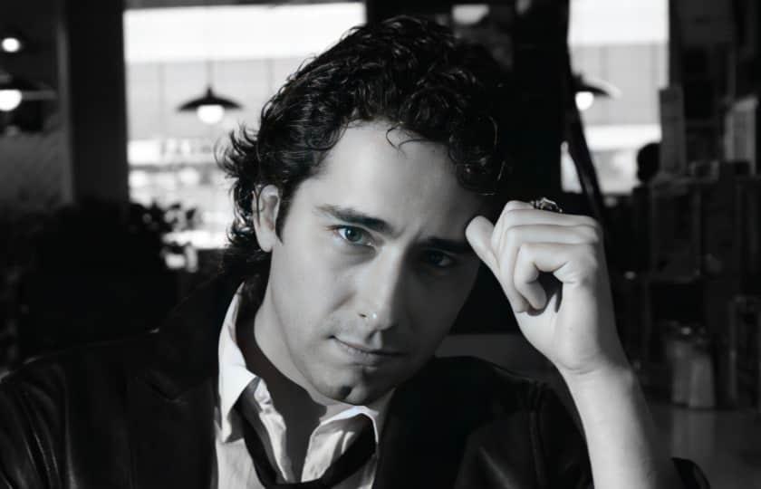 A Holiday Evening with JOHN LLOYD YOUNG (Tony Award-winner - Broadway Leading Man: Jersey Boys)