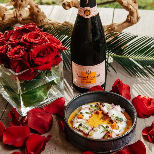 The Key to Love at The Deck at Island Gardens Valentine's Day 2023