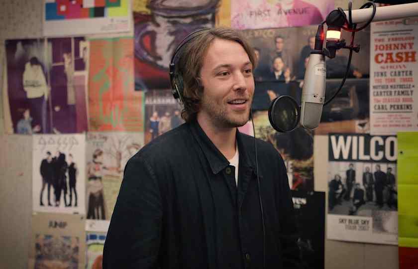 Robin Pecknold