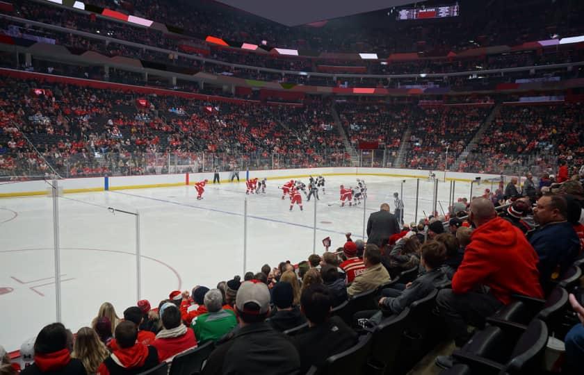 Carolina Hurricanes at Arizona Coyotes