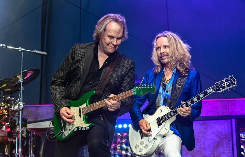 Styx and Foreigner