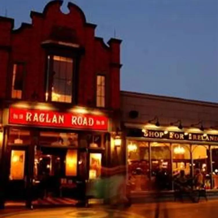 Raglan Road Irish Pub