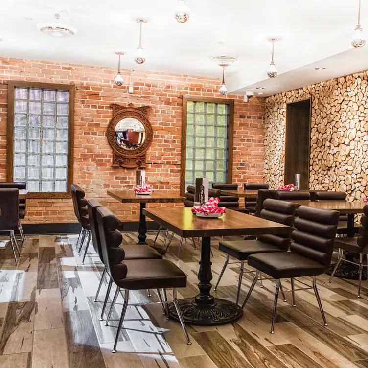 The Parlour Italian Kitchen & Bar