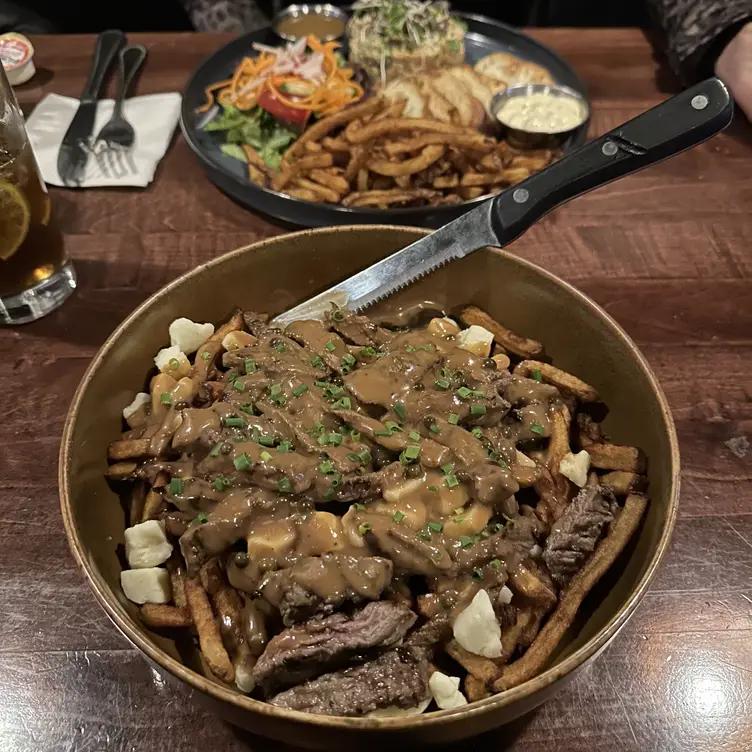 Le Balneo Restaurant and Bar