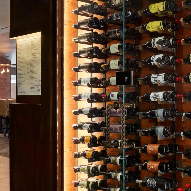 Morton's Grille - Niagara Falls