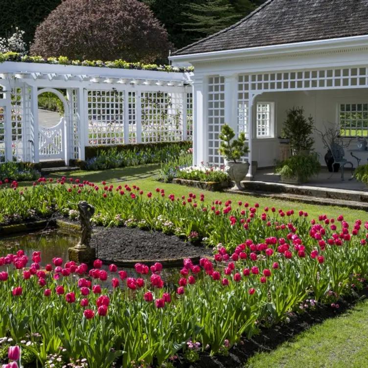 The Butchart Gardens - The Dining Room