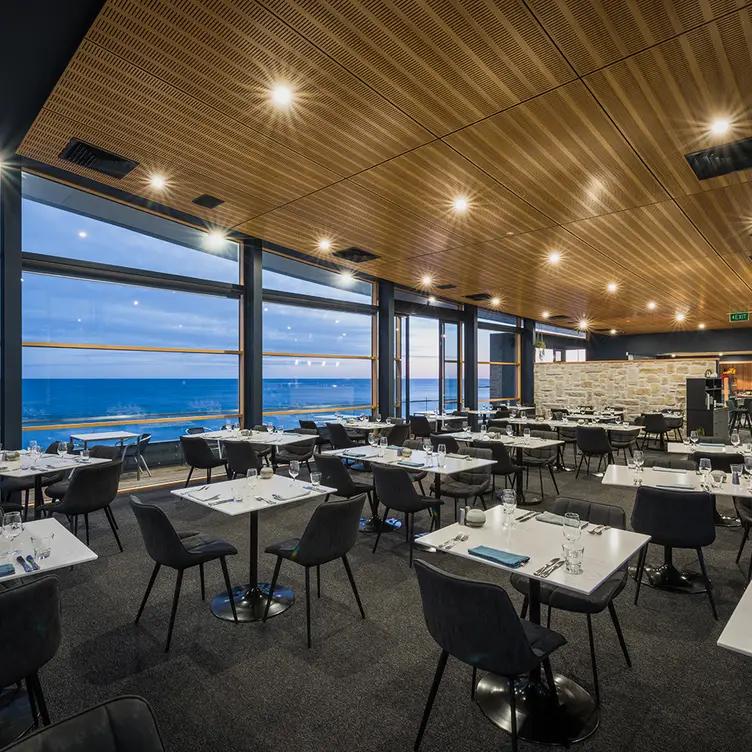 Bayviews Restaurant & Lounge Bar - Burnie