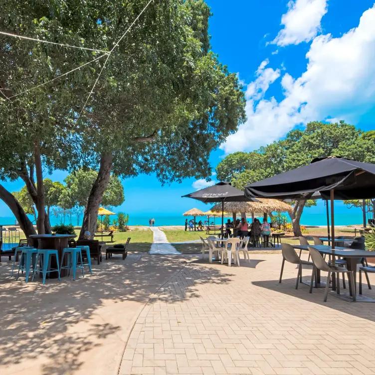 Cape Gloucester Resort Restaurant & Bar