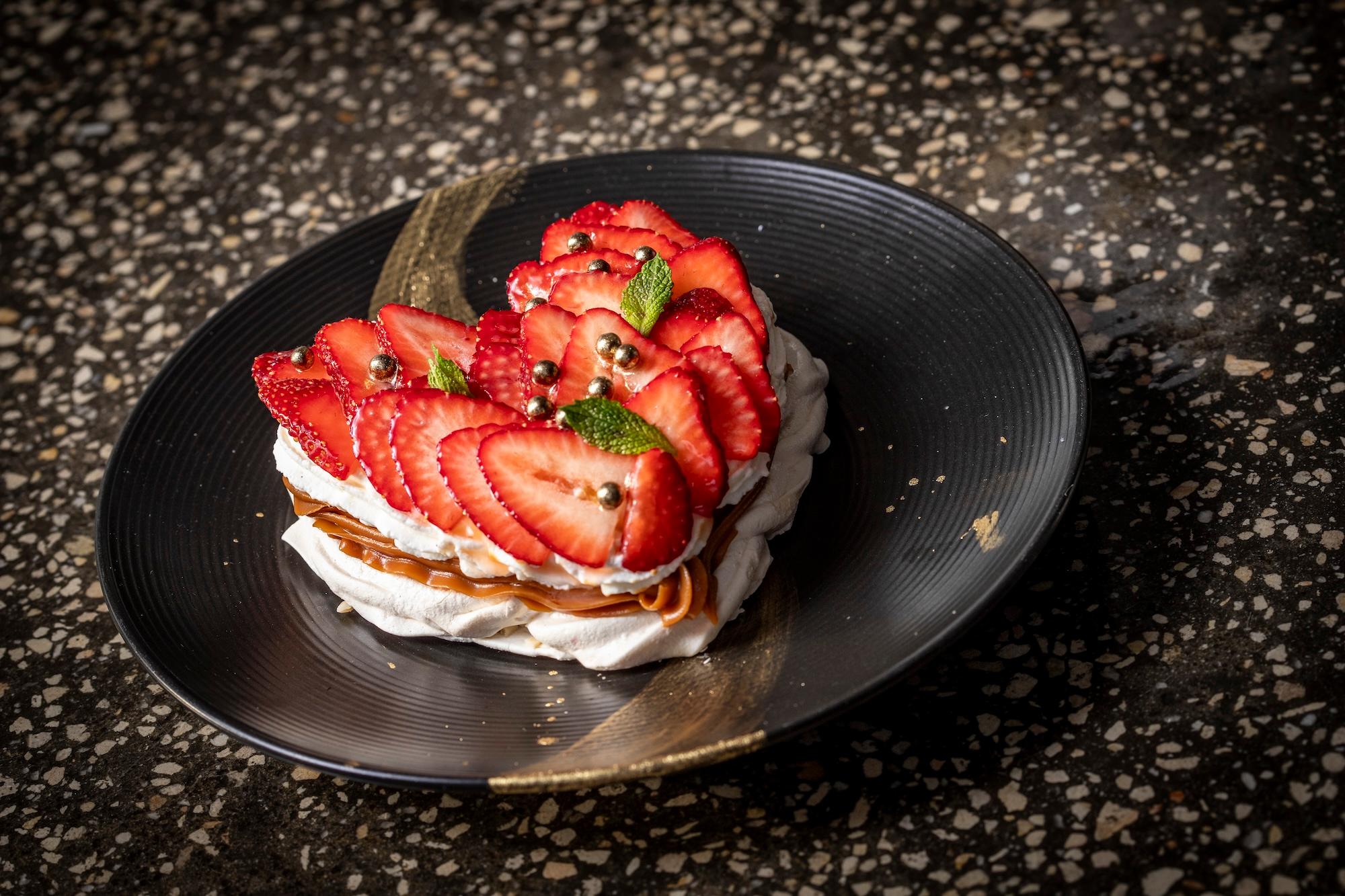 A Royal Romance Valentine’s Day Dinner at The Deck at Island Gardens